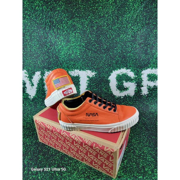 Size 5.5 - VANS NASA x Old Skool Space Voyager Space Shuttle Space Program main image 4